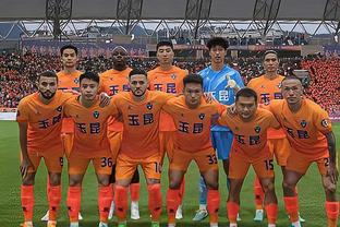 Cư dân mạng Nhật Bản bàn tán sôi nổi: Đội tuyển Việt Nam có thể mạnh gấp 5 lần tôi dự đoán, vị trí thứ 94 thế giới cũng thể hiện rất tốt.